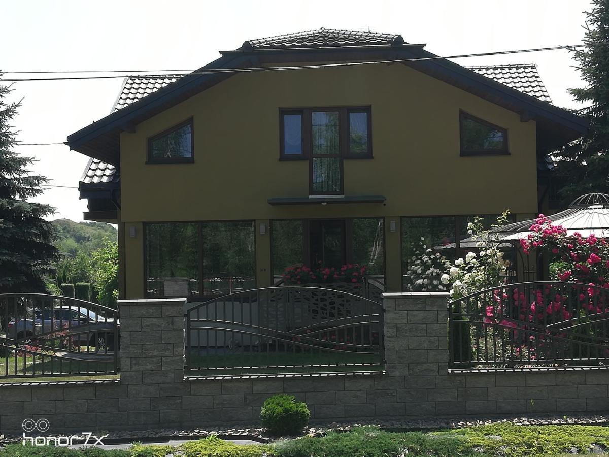 Отель Agrogosia Czajowice Экстерьер фото